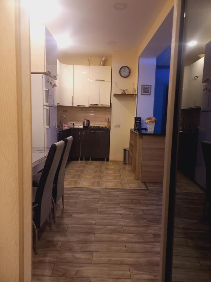 Appartamento Annamari Tbilisi Esterno foto